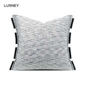 高档靠枕简约轻奢样板房白蓝花纹棉麻黑边抱枕沙发客厅背垫套超软