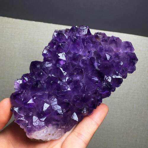 乌拉圭天然紫水晶簇孔块紫钛矿标本手炼消磁家居桌面装饰饰品