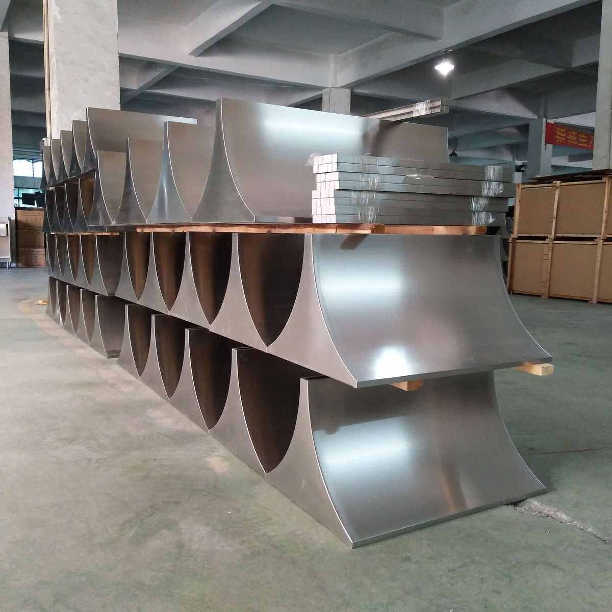 弧形不锈钢广告牌底座 商超促销立地水牌 来图纸广告展览器材
