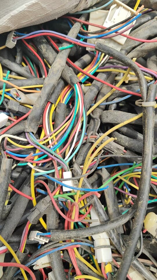 4月20日苏州市工程公司废旧机器设备杂线约480公斤左右网络拍卖公告