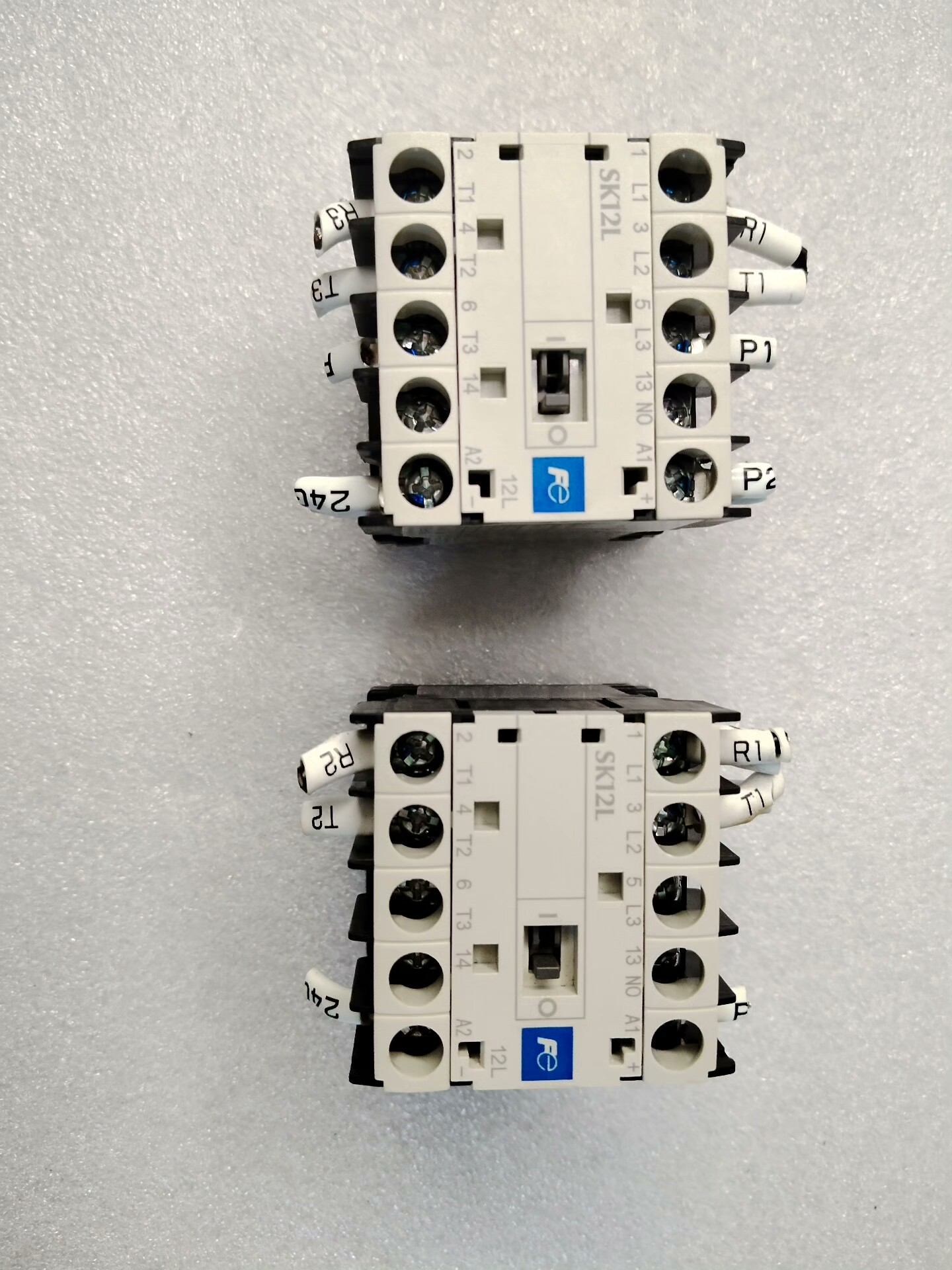富士交流接触器 SK12L DC24V 2个