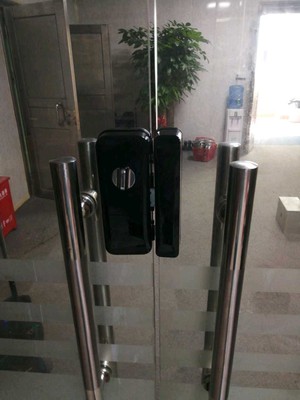 众家安玻璃门免开孔办公室指纹锁怎么样？听说多人被坑说法有依据吗？