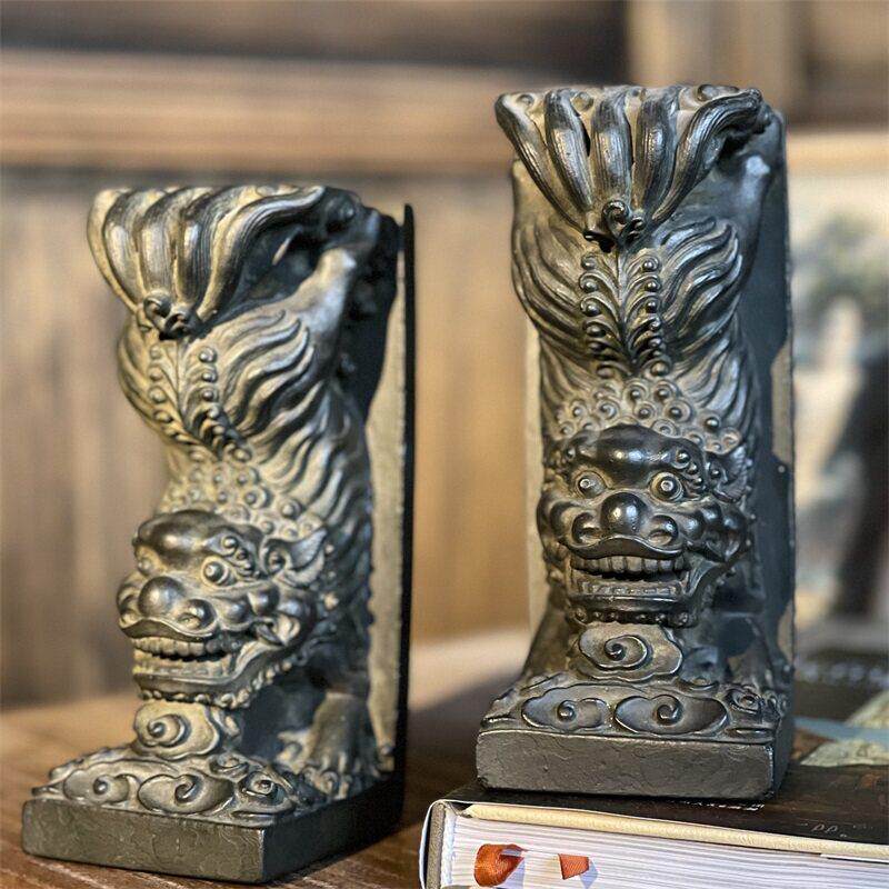 中式覆古桌面摆件创意倒立彷石狮子书房书立架镇纸搁笔架家居陈设