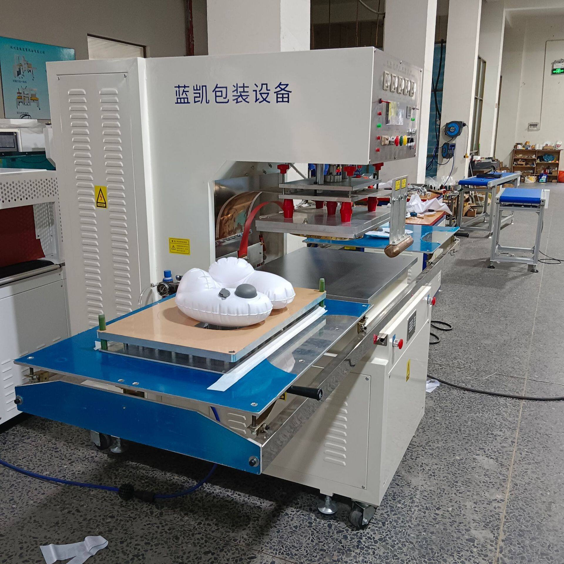 充气枕高频机充气玩具产品高周波塑胶焊接机户外用品高频焊接热合