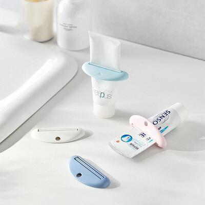Amazing toothpaste squeezer, toothpaste clip, facial cleanse
