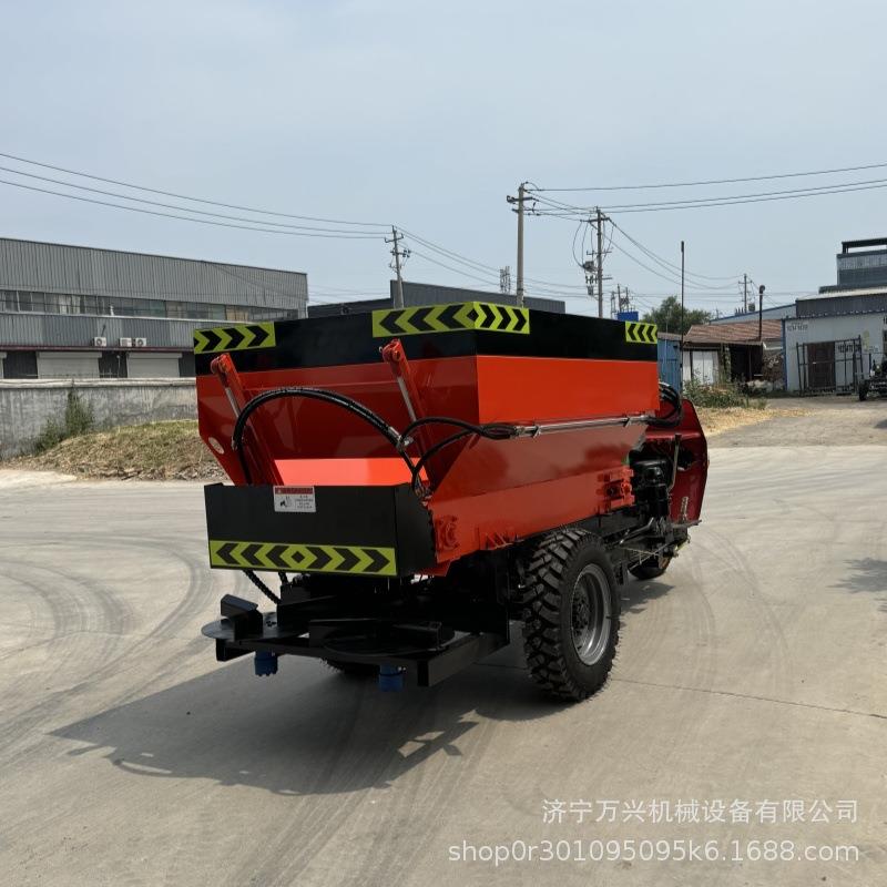 三轮撒粪车厂家大棚果园牛羊粪撒粪机鸡粪羊粪扬粪机