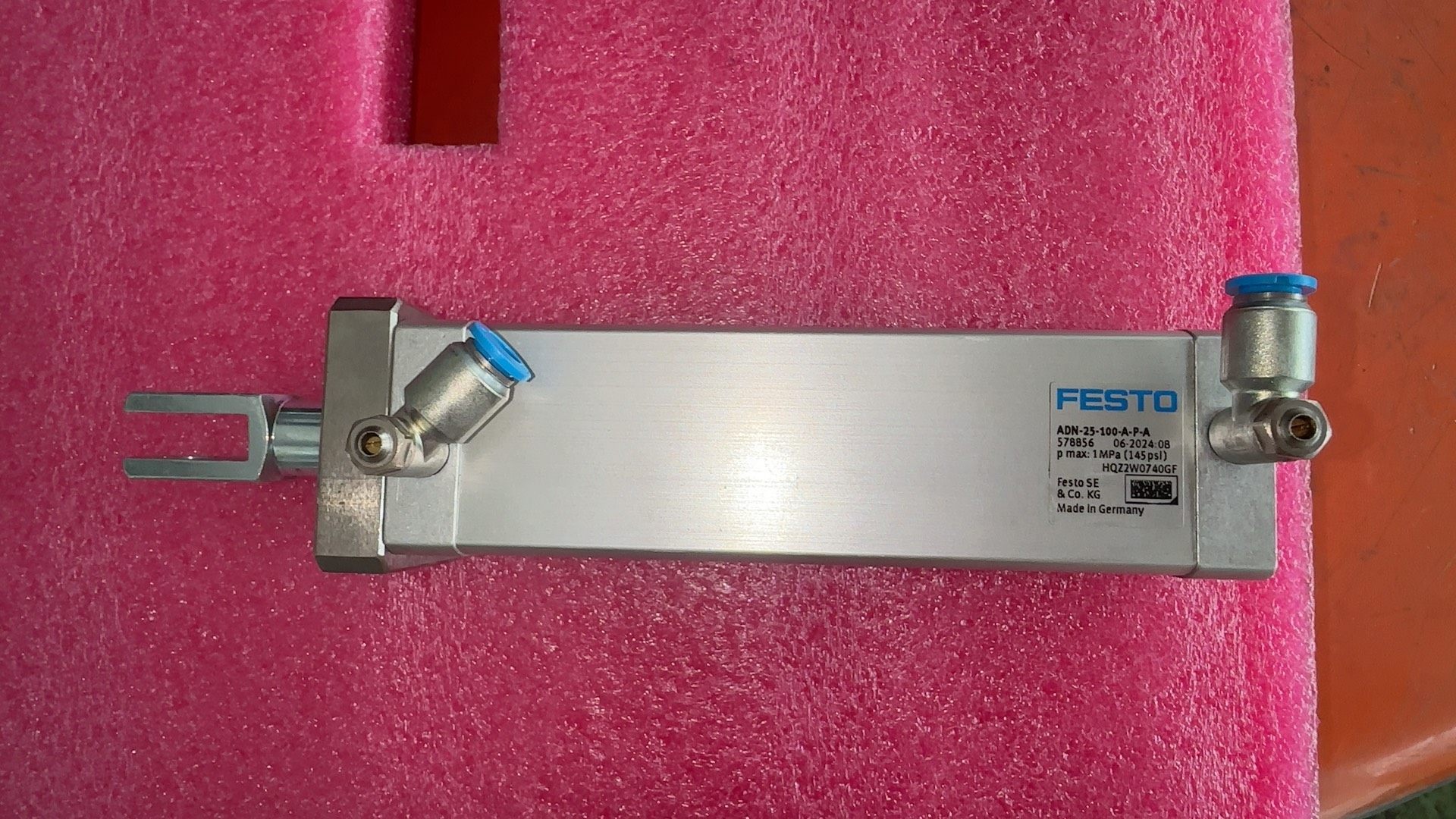 FESTO费斯托气缸+ADN-25-100-A-P-A+德国