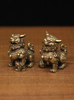 迷你黄铜小号狮子摆件镇宅招财桌面居家客厅中式覆古纯铜茶宠摆设