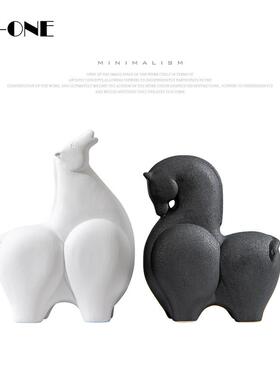 现代简约白色抽象陶瓷马摆件样板房件柜子橱窗内售楼处软装饰摆设