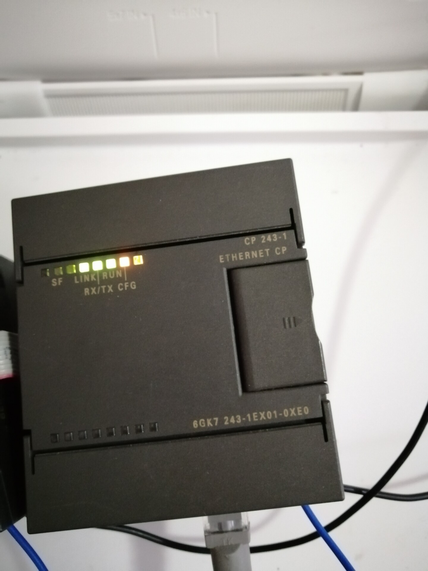 CP243-1  243-1EX01-0XE0 功能正常闲置