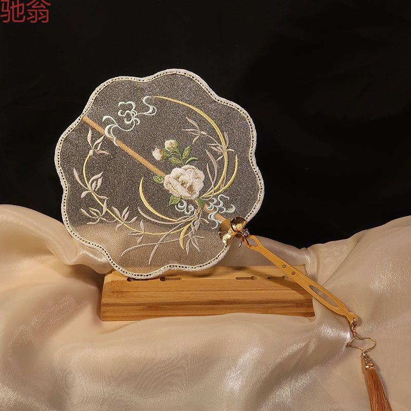 G3V晚吟刺绣团扇真丝扇面汉服扇子古风半透明刺绣梅花宫廷扇中国