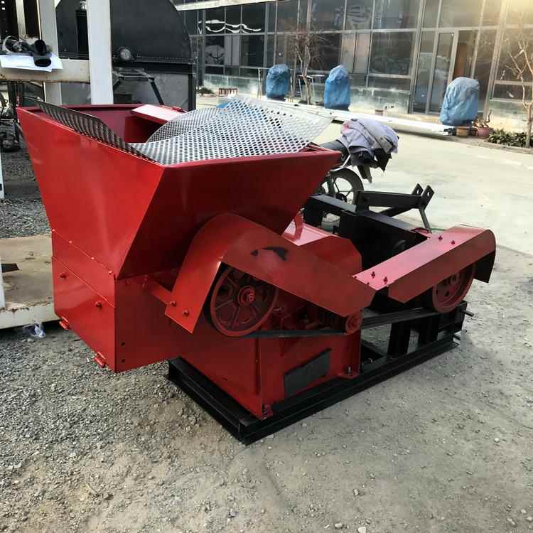 出口非洲柴油版木块树枝锯末机 养殖稻壳粉糠机 花生秧粉碎机