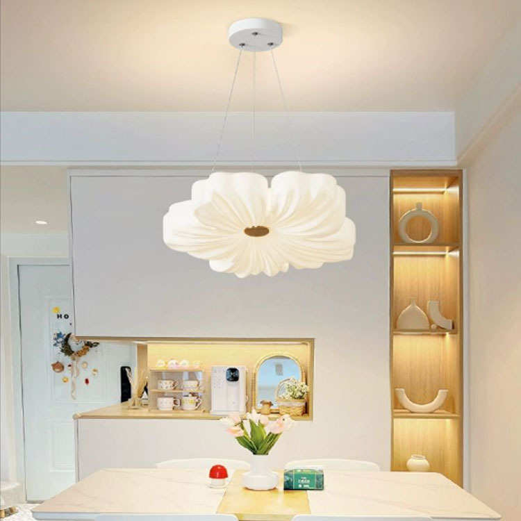 花朵客厅灯吸顶灯奶油风花瓣主卧室灯温馨儿童房餐厅灯具现代简约