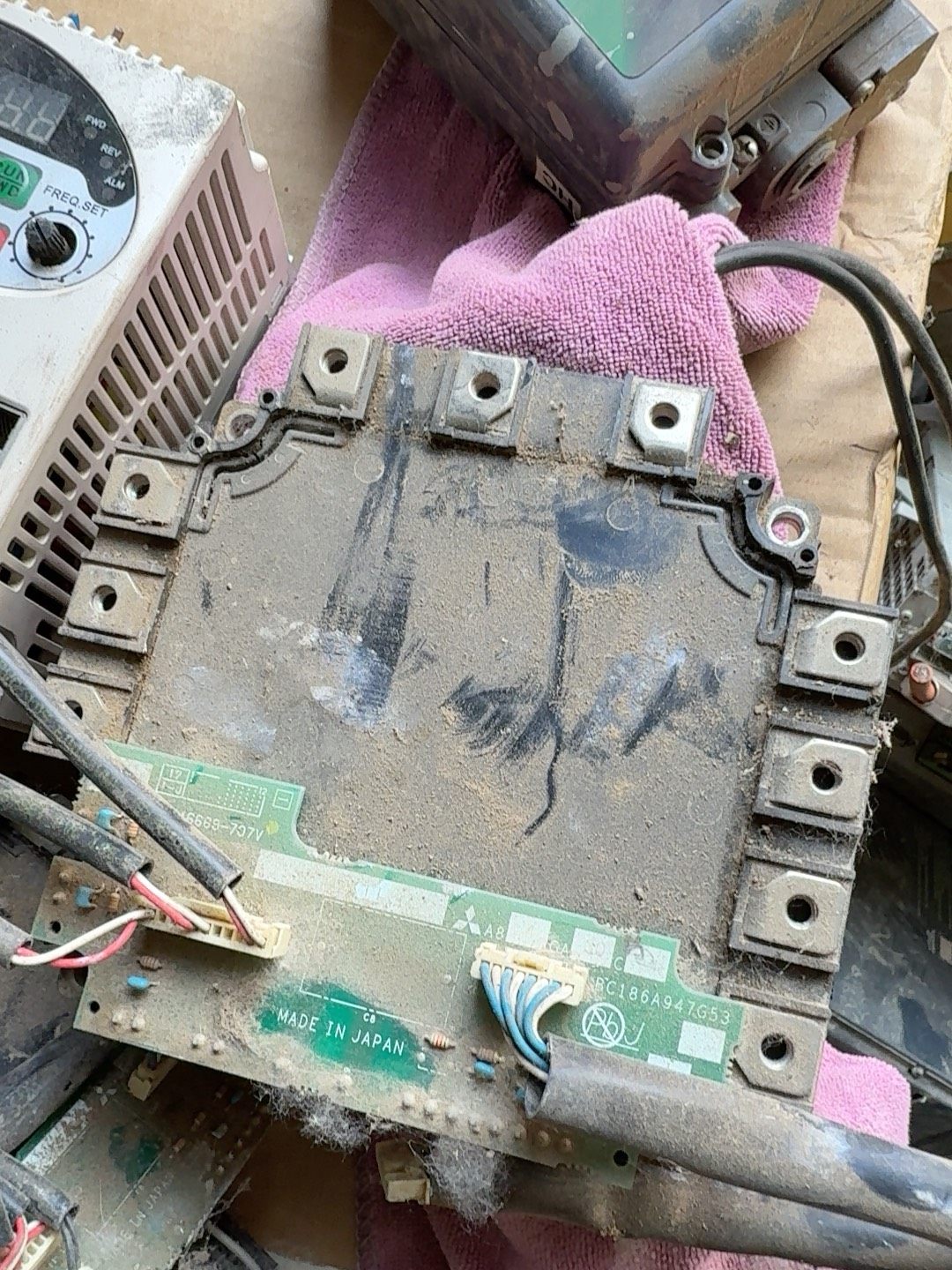 CM150MXL120-24S 成色美丽