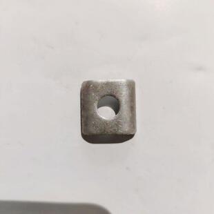 加厚铁丝网固定片围栏网卡扣垫片护栏网配件炼接片镀锌C型钢扣垫