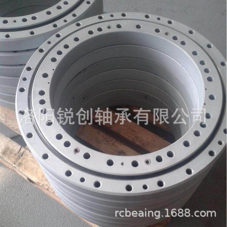 IK29-3901-000B精磨转盘轴承12米铰接车用轴承