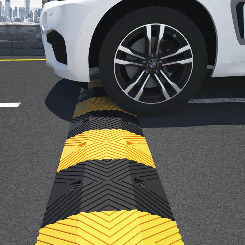铸钢减速带铸铁国标汽车道路公路交通设施减速垄钢制缓冲减速板
