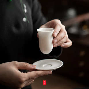 白瓷品茗杯羊脂玉猪油白单闻香杯垫花神主人杯陶瓷功夫茶具薄胎盏