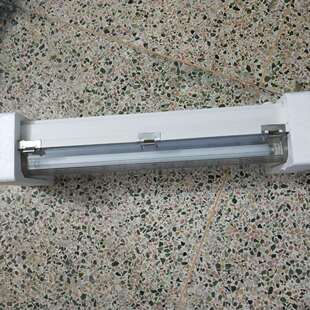 9w煤矿坑道带应急90钟护栏式 LED防爆防腐全塑双管荧光灯HRY85