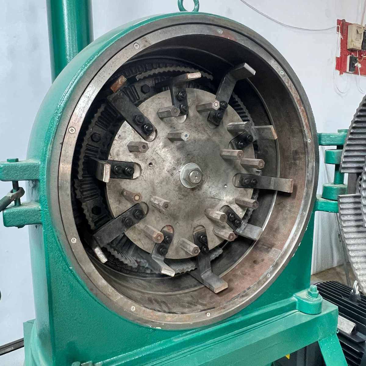 9FC系列齿盘粉碎机送筛网 多功能磨粉机玉米饲料粉碎机