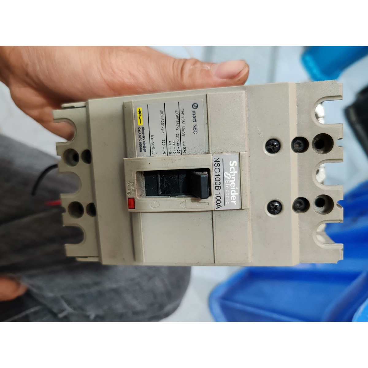 断路器NSC100B   100A