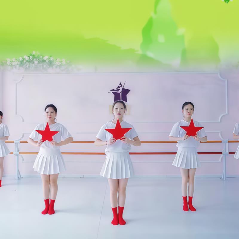 闪闪红星演出服国庆节爱国红色演出服儿童中小学生闪闪红星舞蹈服