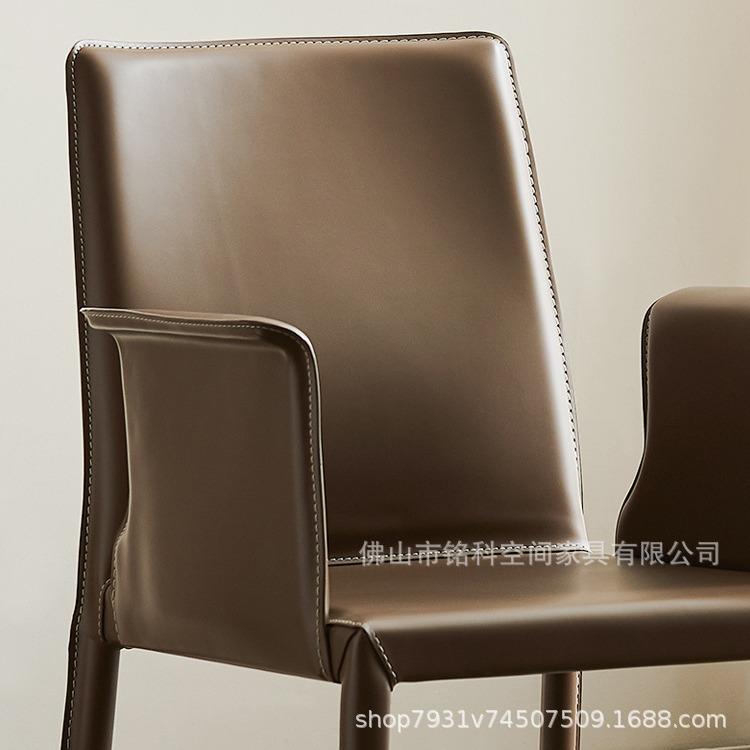 北欧设计师餐厅靠背椅子轻奢意式马鞍皮餐椅家用扶手酒店售楼处椅