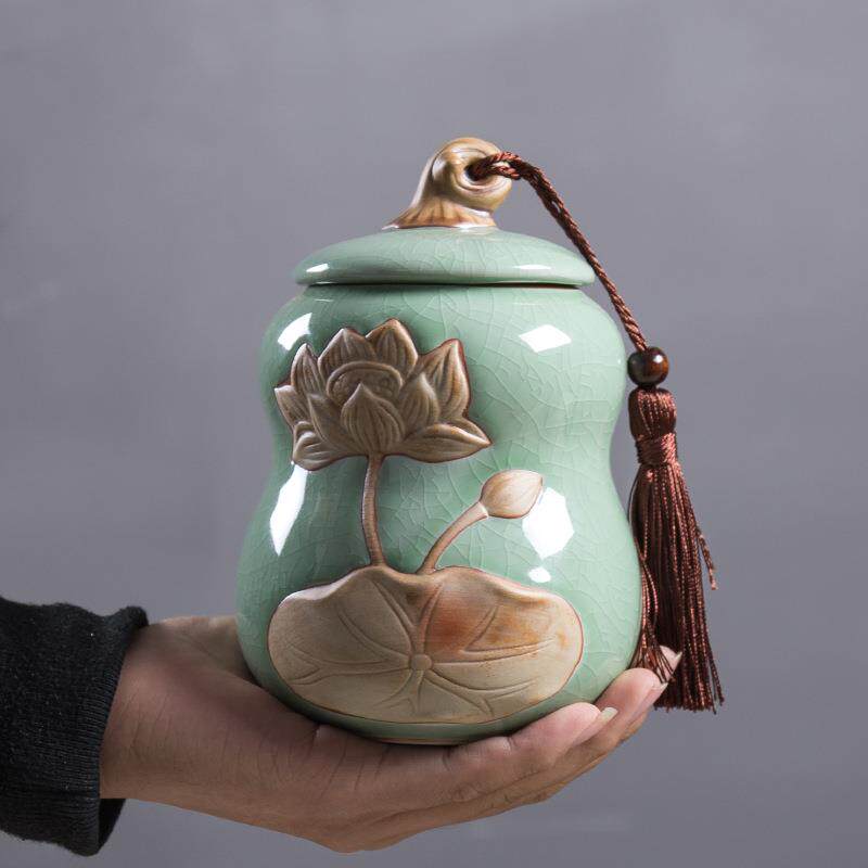 哥窑荷花浮雕茶叶罐陶瓷 茶叶包装盒防潮密封罐通用