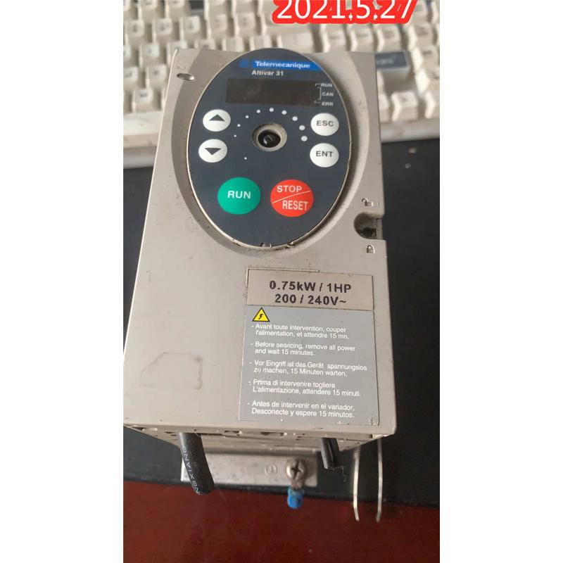 施耐德变频器 ATV31H075M2A 220V 0.75KW质量保证