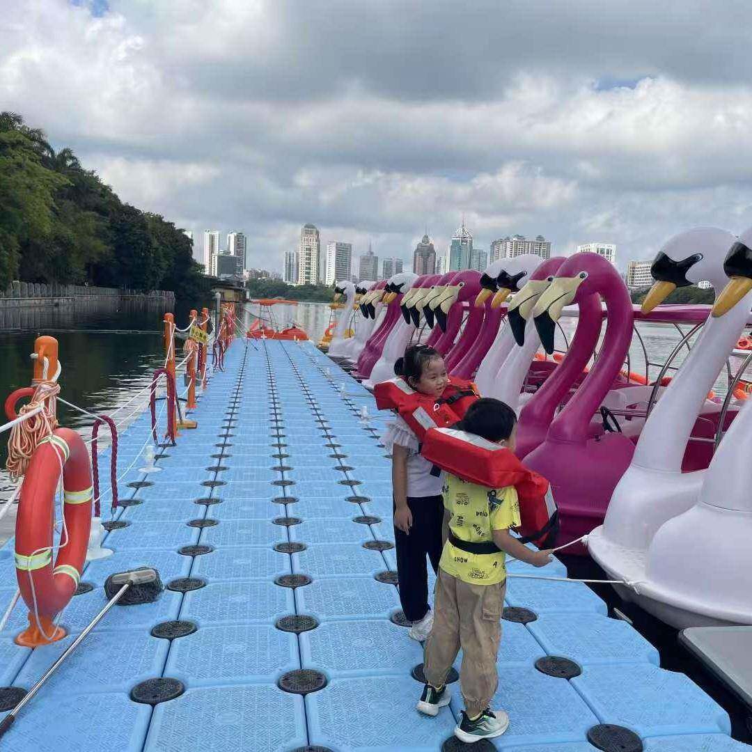 大量租赁活动表演平台 休闲娱乐休息平台 水上游泳池 垂钓平台