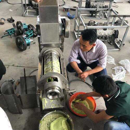 烟台秋梨膏柠檬榨汁机桑葚杨梅打浆机花生甘蔗榨汁机