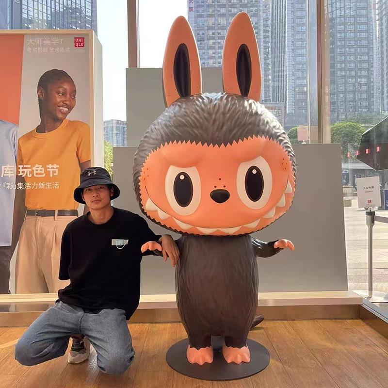 网红泡泡玛特LABUBU拉布布公仔玻璃钢雕塑商场店铺拍照定制大摆件