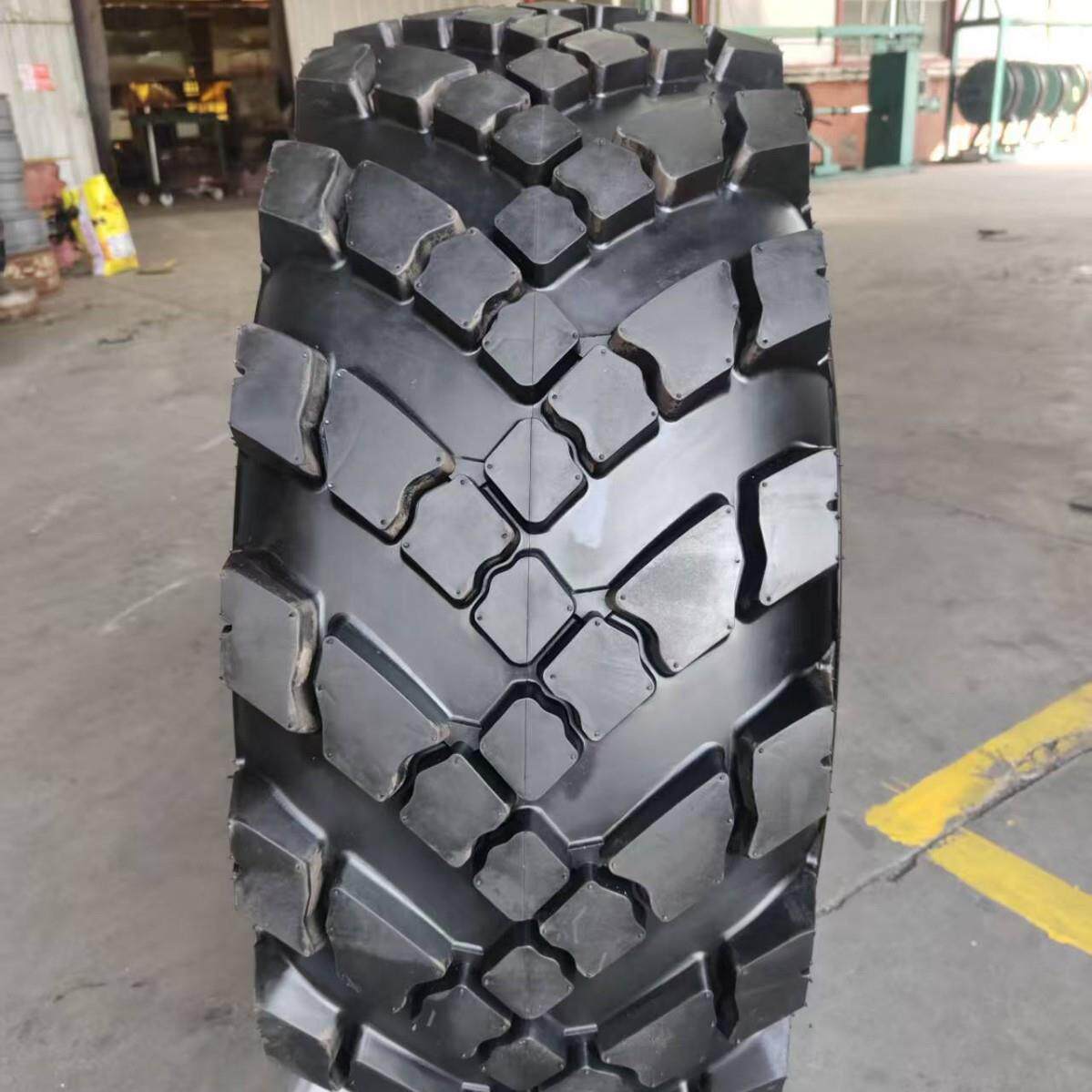 供用1200X500-508人字块花工程轮胎1500*600-635卡车轮胎吊车轮胎