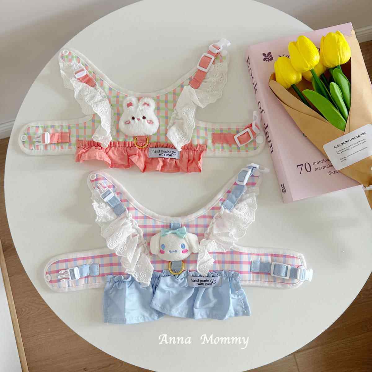 宠物猫咪背心可牵引小型犬狗狗衣服可爱胸抱婴袋布偶英短日系萌款