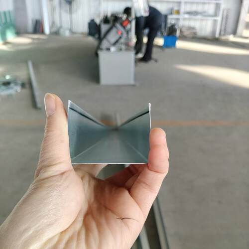 U型钢龙骨机设备U型槽成型机50-75-100换型地槽机
