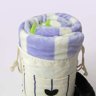 车载空调子夏披肩薄被被抱枕毛毯办公室两用午睡二合一被毯毯