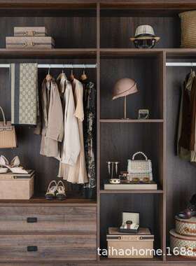 样板房衣服驼色衣柜展厅软装搭配样板间衣帽间摆件装饰品