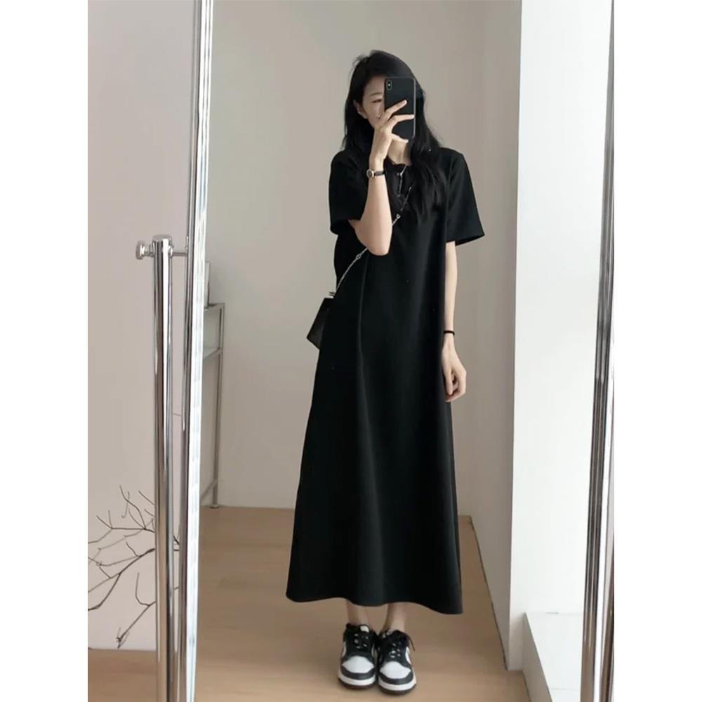 欧洲站新款法式轻奢赫本风小黑裙简约高级感休闲宽松显瘦洋装夏