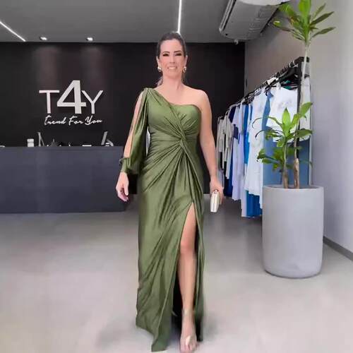 Evening gown with waistband and long skirt for women