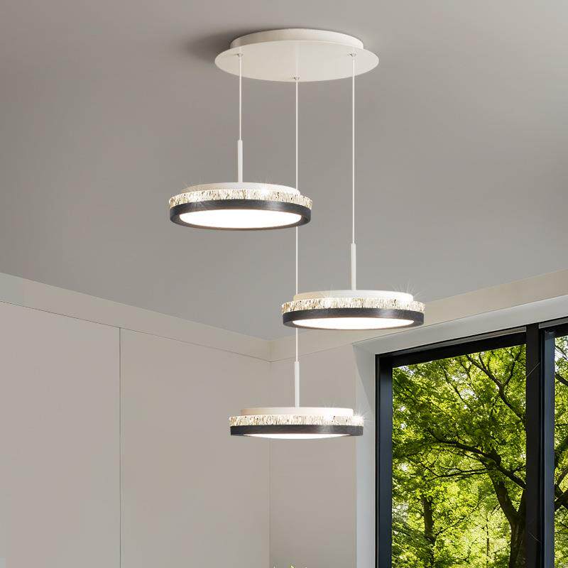 餐厅吊灯现代简约直盘三头餐桌灯2025新款轻奢创意圆形亚克力吊灯