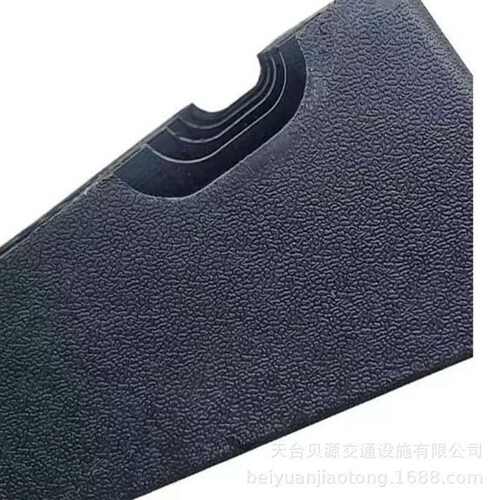 橡塑路沿坡防滑垫斜坡垫减速带防滑爬坡垫门槛垫多种尺寸
