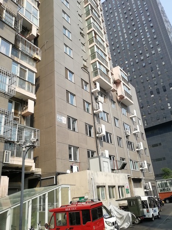 远见名苑三期15号楼21层2105室
