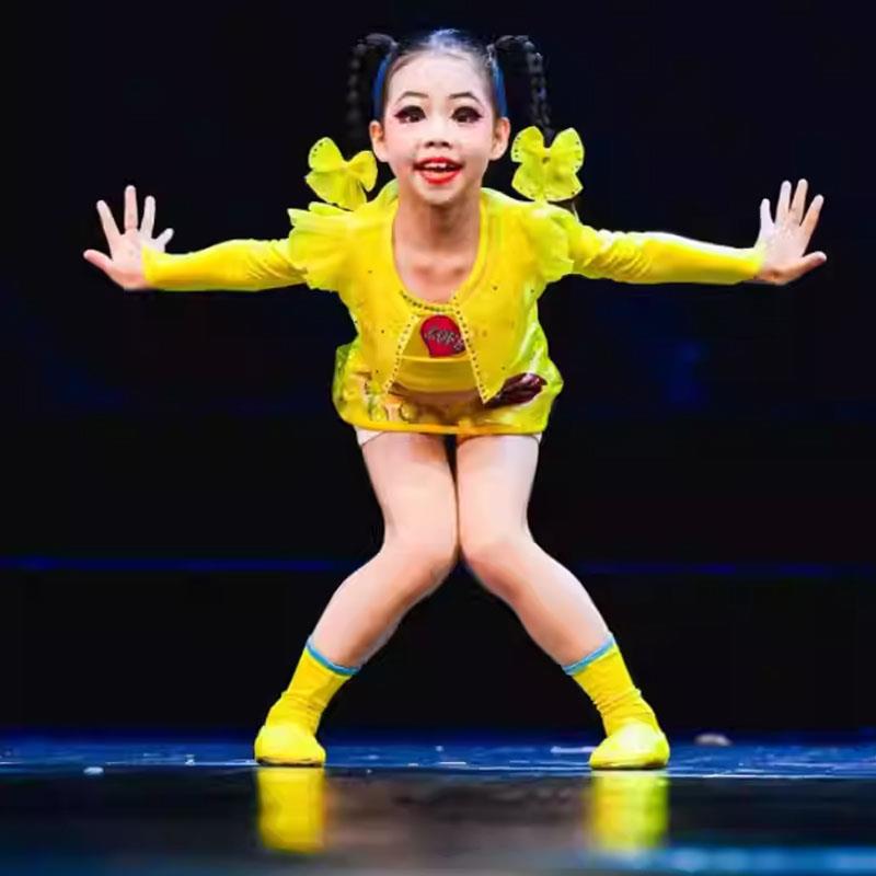 雨中畅享曲舞蹈服健康布料服独舞表演服道具伞黄色服装舞台服