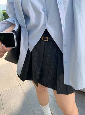 山山屿你【美院在校生】微胖学院风半身裙早春灰色百褶条纹短裙裤