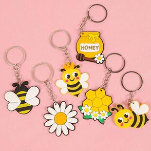 6Pcs Cartoon PVC Daisy Bee Theme Party Keychain Decor for K