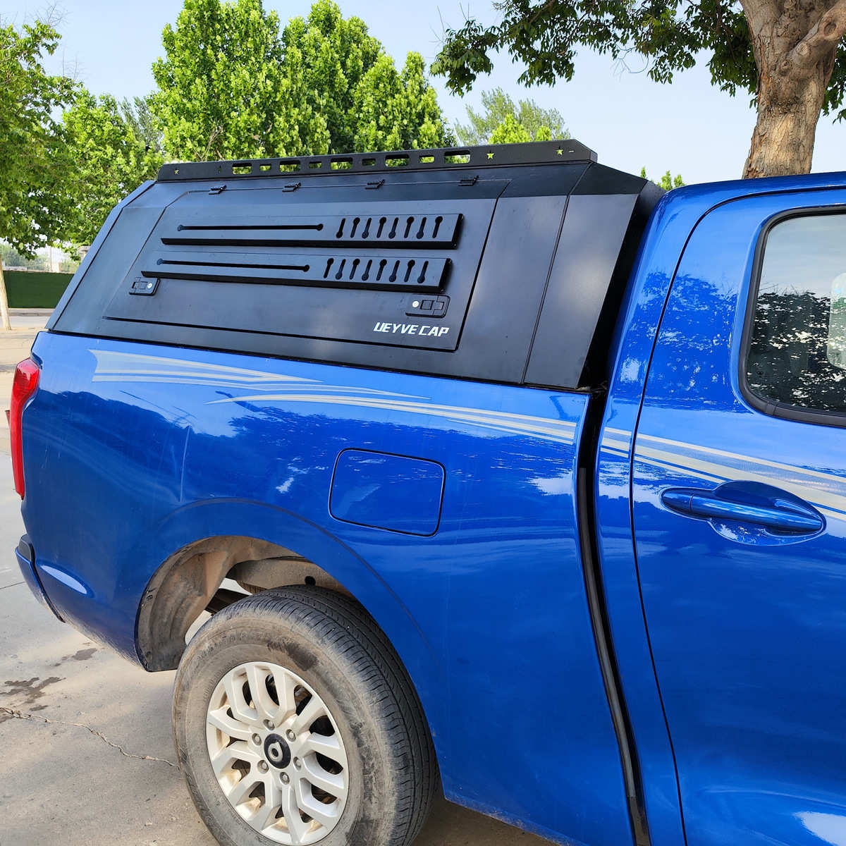 纳瓦拉锐骐6锐骐7皮卡盖改装三开门后盖尾箱盖货箱盖不锈钢材质