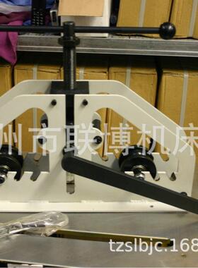 厂家出口款手动弯管机Manual Tube Roller手摇卷圆机TR60