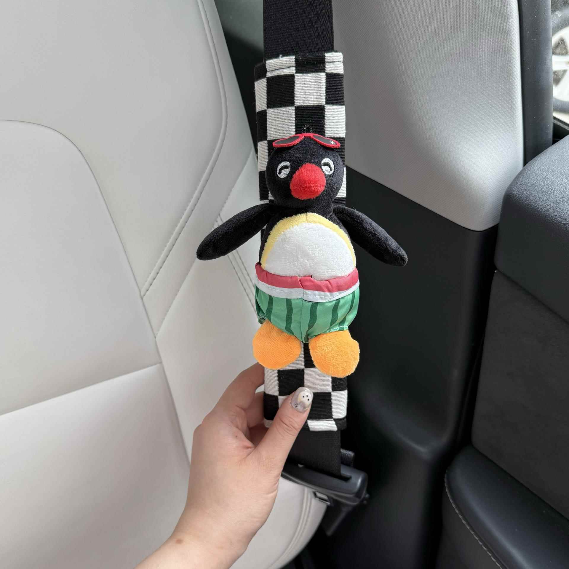 Pi285ng汽车安带护肩套爱夏小企鹅日车可载装全饰护肩套情侣饰品