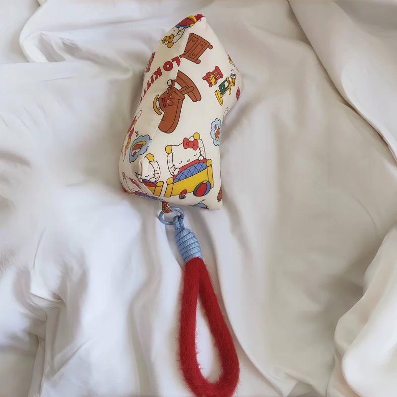 可爱猫咪午睡枕趴睡枕颈椎枕旅行便携护颈枕学生三角枕飞机靠枕女