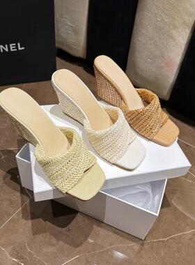 Women ’ s Amal Wedge Heels with Memory Foam Insole - A New